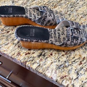 Stuart Weitzman sandals size 7